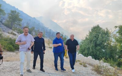 Premijer Vlade HNŽ Nevenko Herceg i ministar Donko Jović posjetili požarišta na području općine Neum